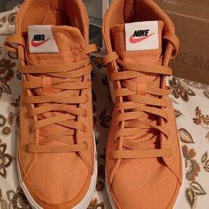 Nike Court Legacy Mid Canvas Orange